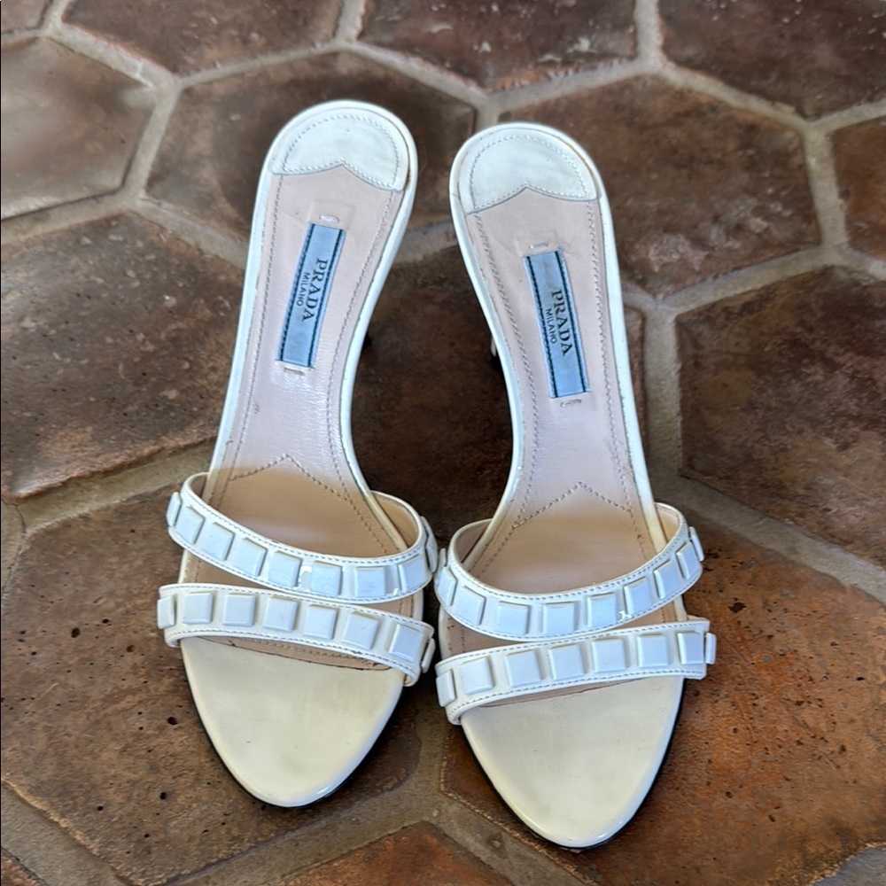 Prada White Heeled Shoes with Ruffle Detail